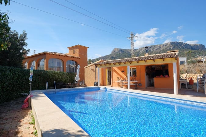 Villa in Calp - view 1