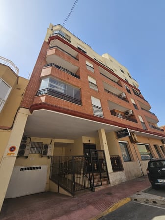 Apartment in Guardamar del Segura - view 1