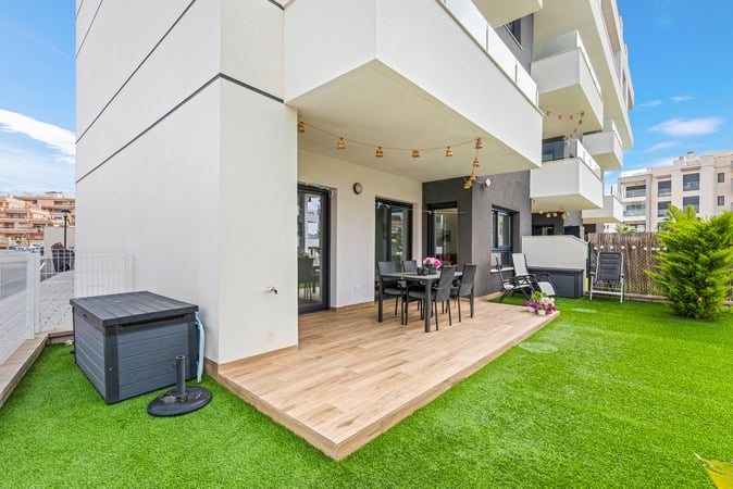 Apartment in Villamartin - view 1