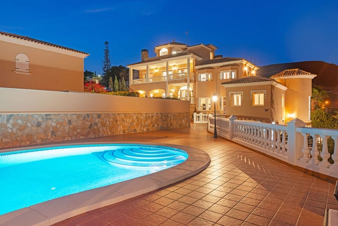 Villa in El Campello - view 1