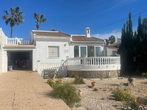 Villa in El Chaparral - view 1