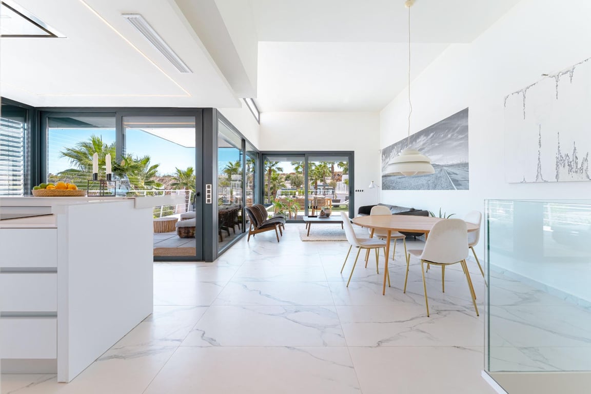 Villa in San Miguel de Salinas - Image 3