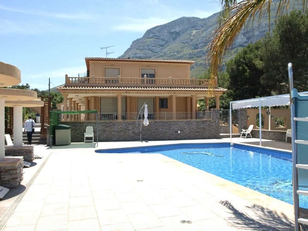 Villa in Denia - view 1