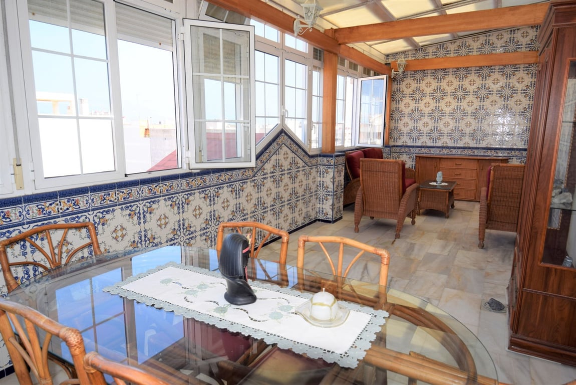 Apartment in Guardamar del Segura - Image 2