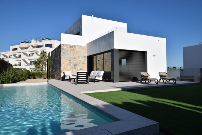 Villa in El Pinar de Campoverde - view 1