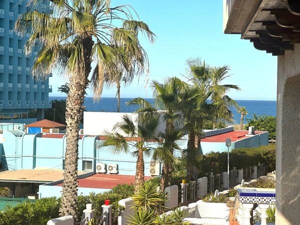 Villa in Guardamar del Segura - view 1