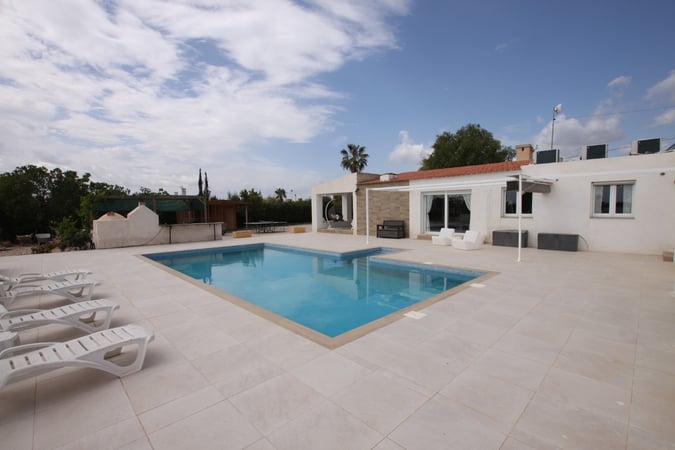 House in Crevillente - view 1