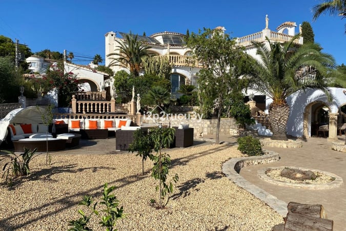 Villa in Benissa - view 1