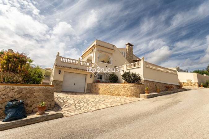 Villa in Moraira - view 1