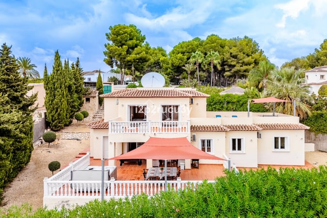 Villa in Moraira - view 1