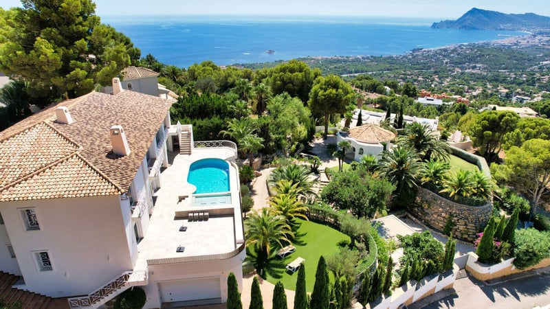 Villa in Calp - view 1