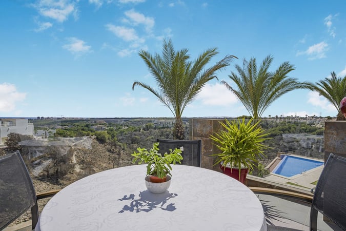 Apartment in Dehesa de Campoamor - view 1