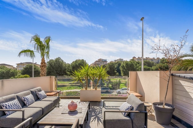 Villa in La Zenia - view 1