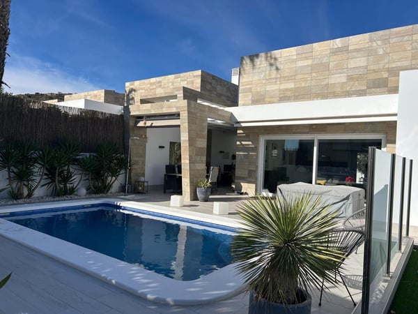 Villa in Algorfa - view 1