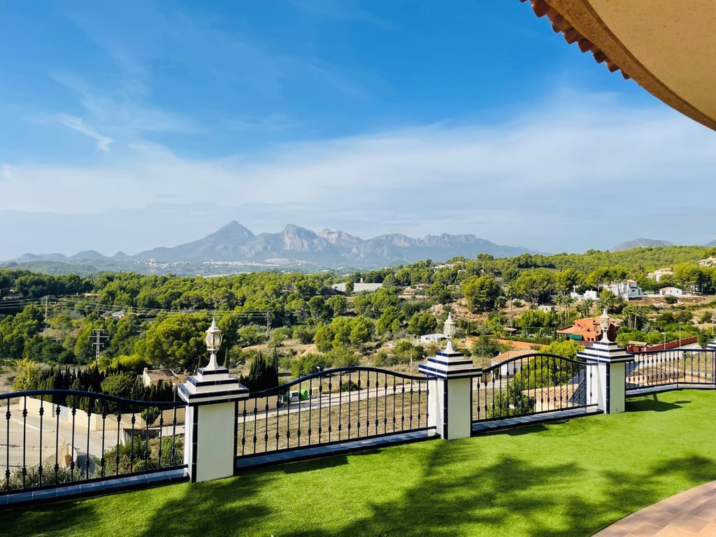 Villa in Altea - Image 3