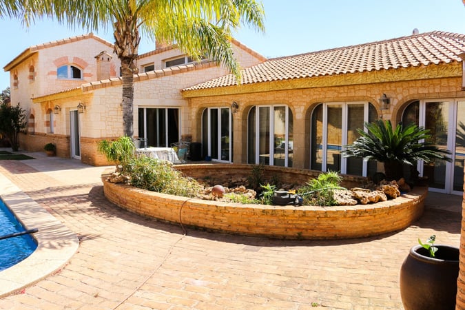 Villa in Los Urrutias - view 1