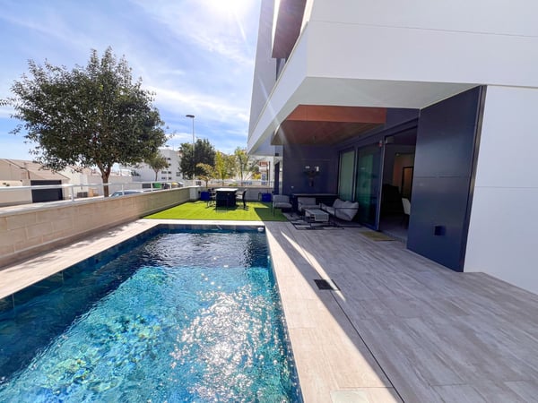 Apartment in Guardamar del Segura - view 1