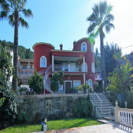 Villa in Pedreguer - view 1