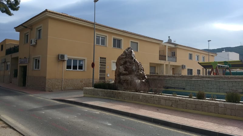 House in Pinoso - view 1