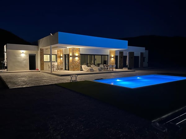 Villa in Aspe - view 1