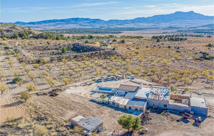 Villa in Jumilla - view 1