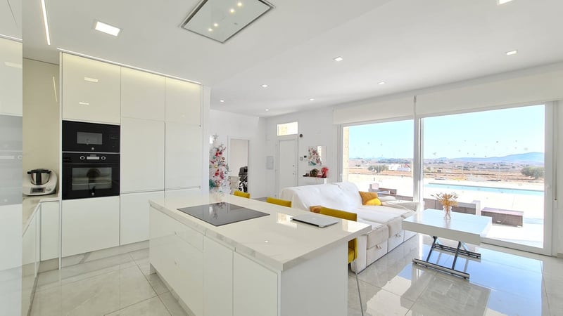 Villa in Pinoso - view 1