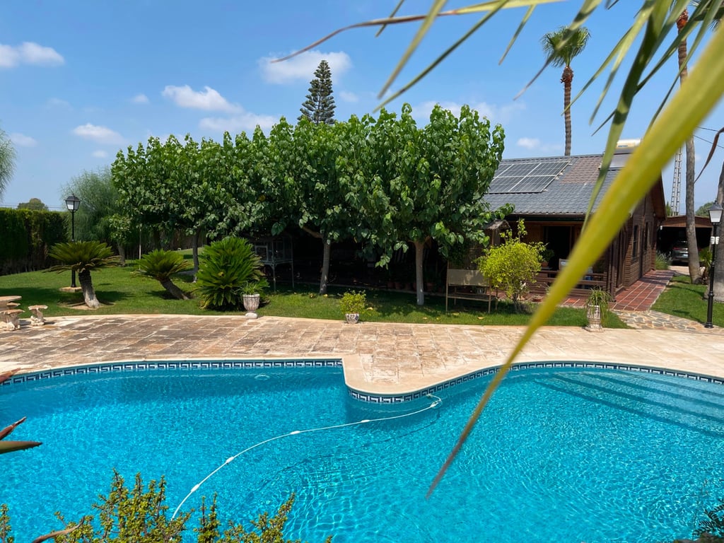 Villa in La Marina - Image 2