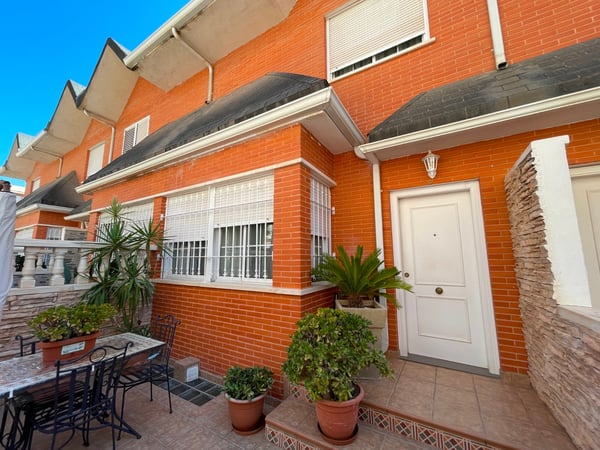 House in Elche - view 1