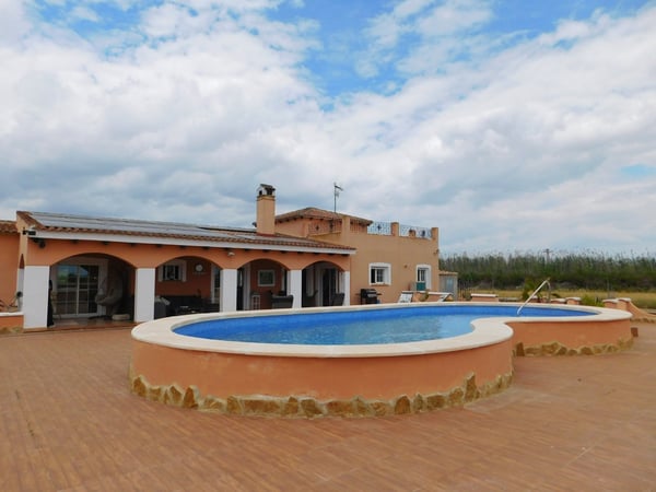 Villa in Dolores - view 1