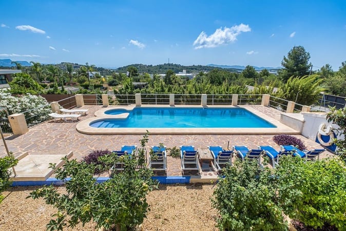 Villa in Polop - view 1