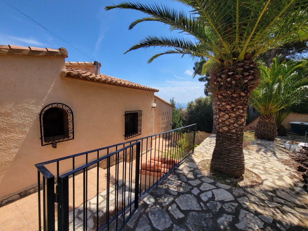 Villa in Calp - Image 3