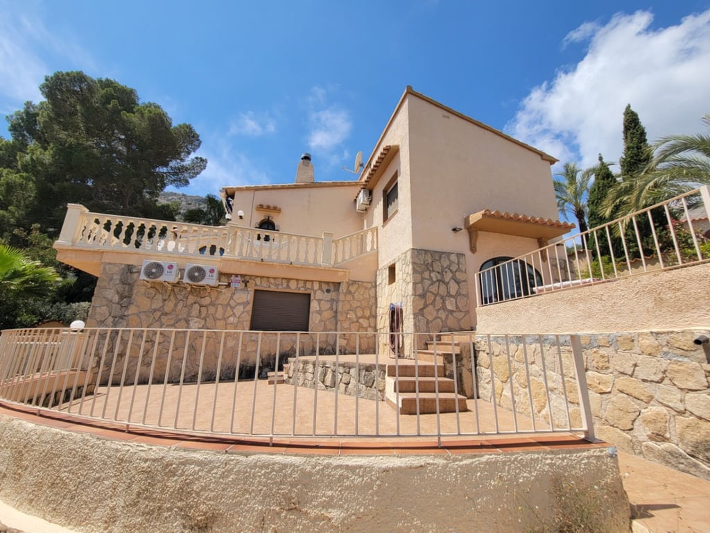 Villa in Calp - Image 2