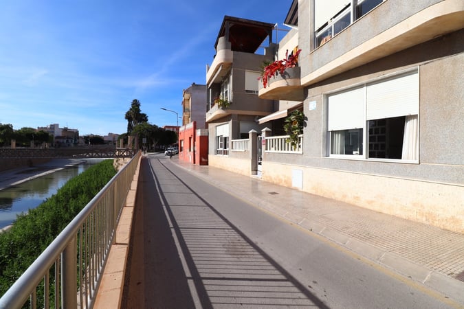 Apartment in Rojales - view 1