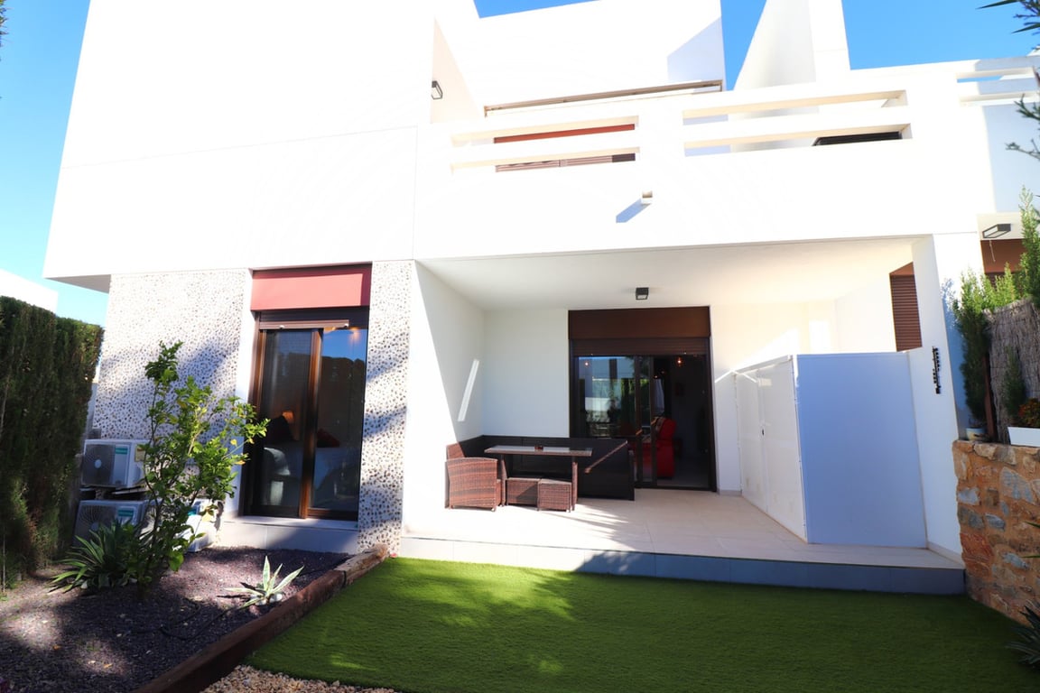 Apartment in Algorfa