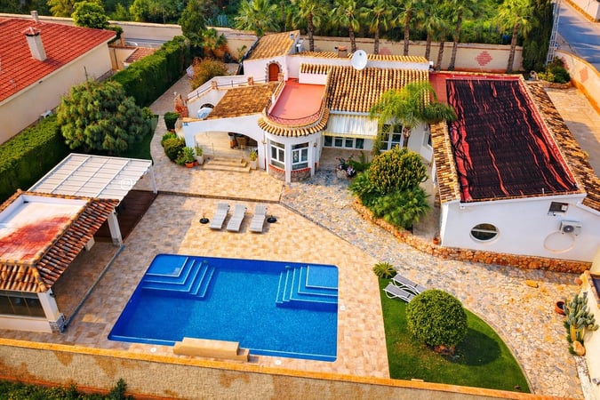 Villa in Cabo Roig - view 1