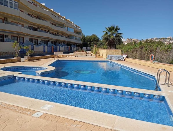 Apartment in Villamartin - view 1