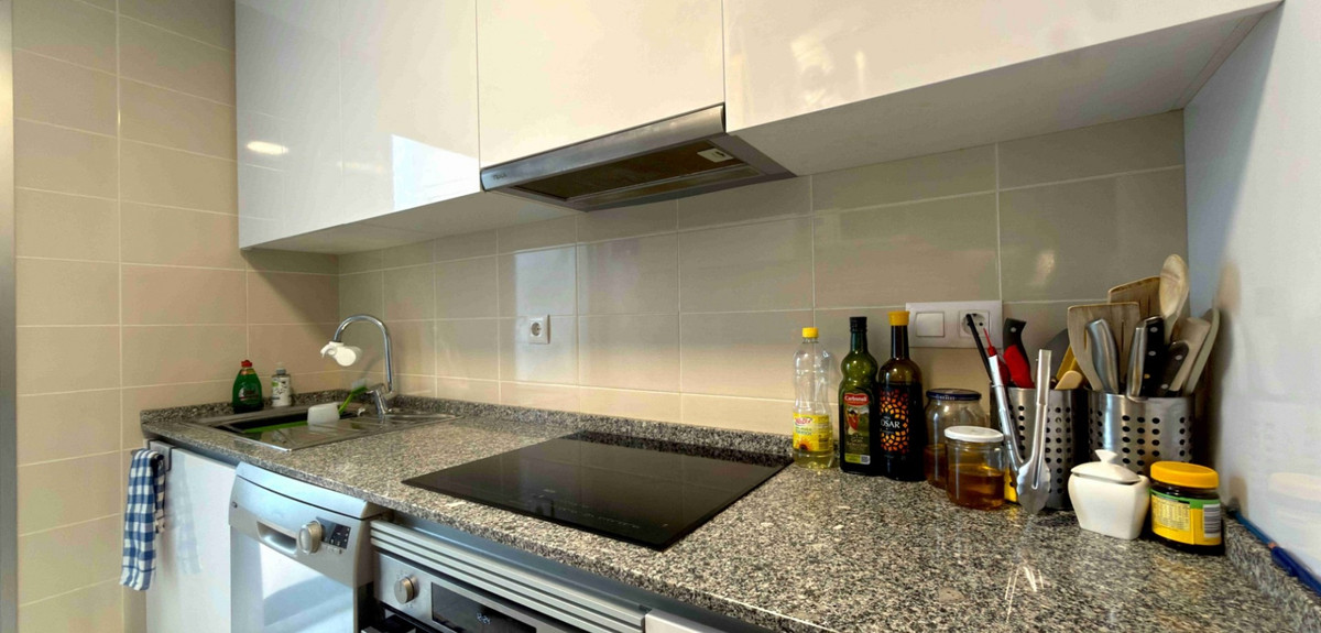 Apartment in San Miguel de Salinas - Image 2