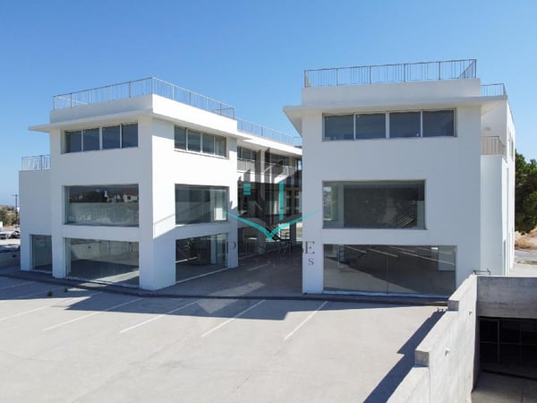 House in Anglisides - view 1