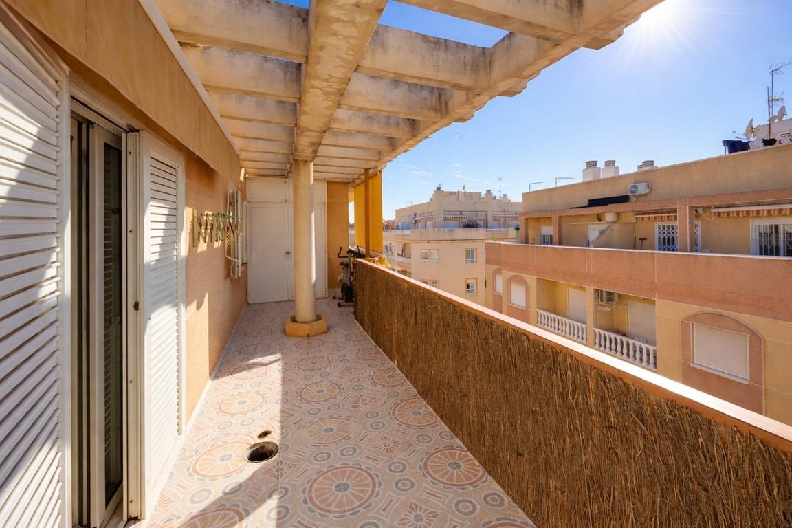 Apartment in Torrevieja - Image 3