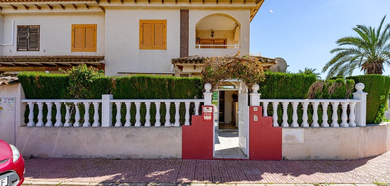 Apartment in Punta Prima - view 1