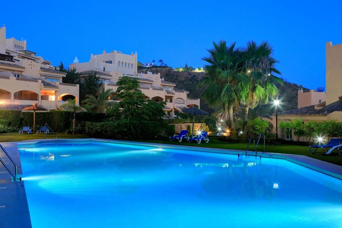 Apartment in Elviria - view 1