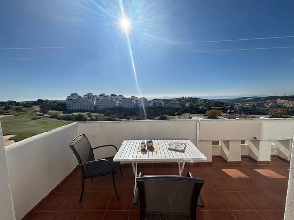 Penthouse in Estepona - view 1