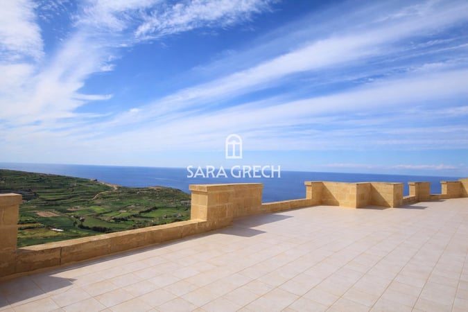 Penthouse in Iz-Zebbug - view 1