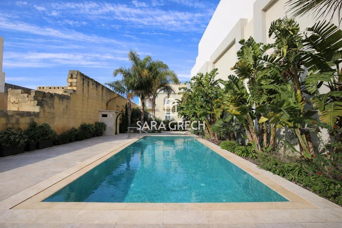 Penthouse in Ix-Xaghra - view 1