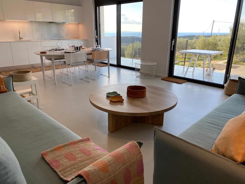 Villa in Kamilari - Image 3