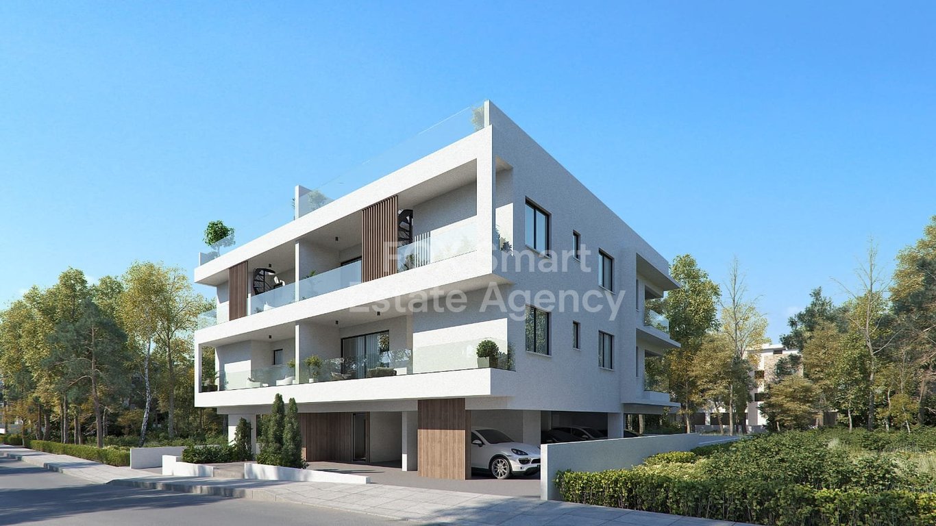 Apartment in Oroklini - Image 3