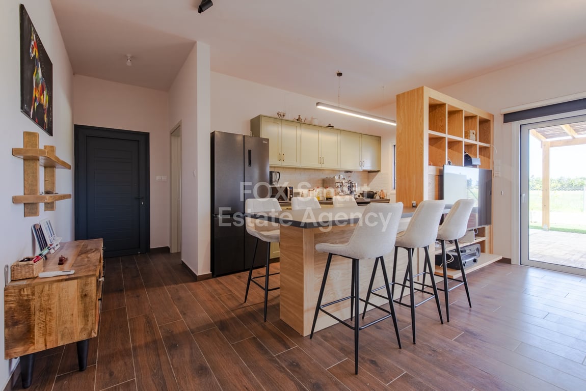 House in Perivolia - Image 3