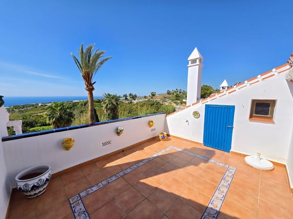 House in Maro - view 1