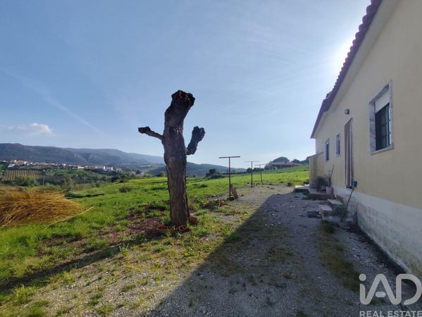 House in Valbom - view 1