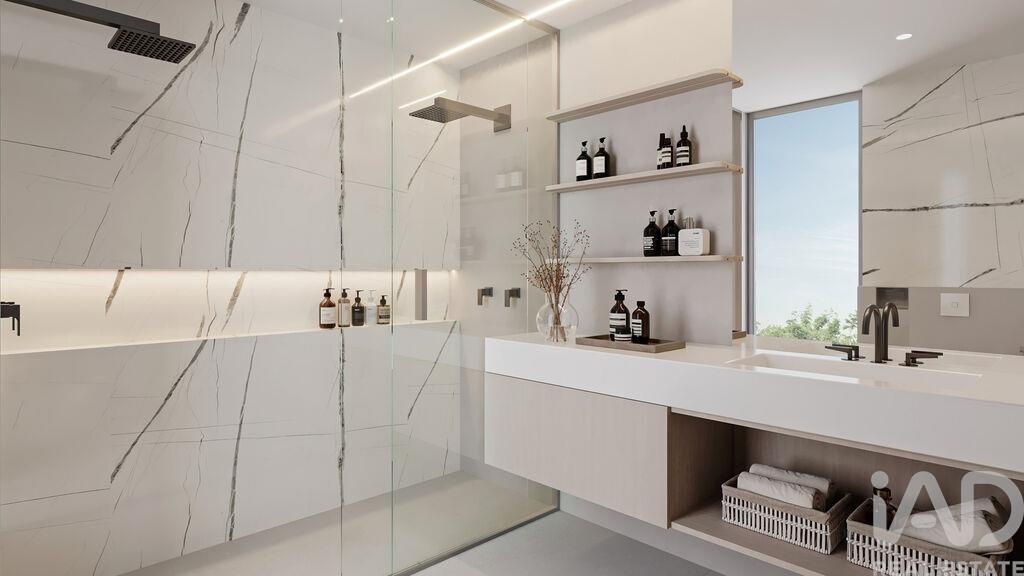 Apartment in Vila Nova de Poiares - Image 3